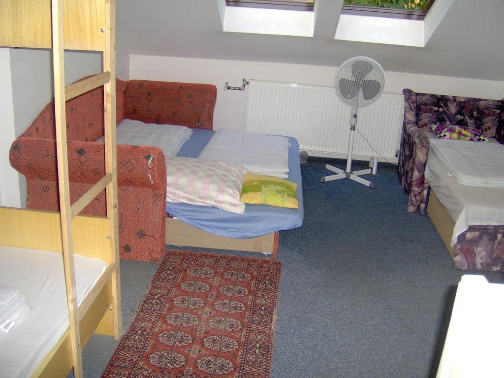 Ifi Hostel Pécs Habitación foto